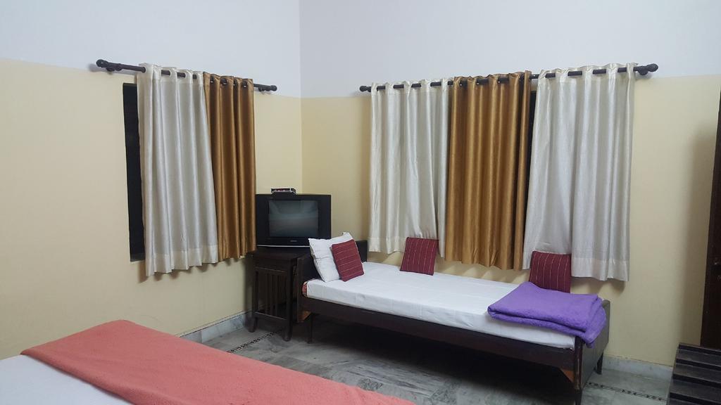 Amraai Homestay Ришикеш Экстерьер фото